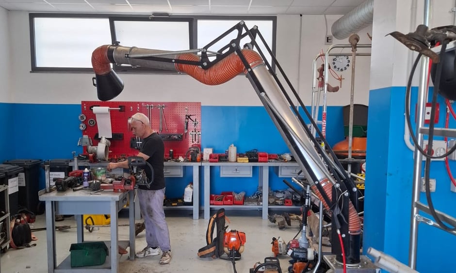 bracci_autoportanti_aspirazione_officina_giardinaggio